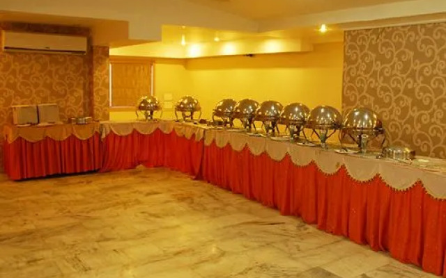 Hotel Nakshatra Inn - Lodge