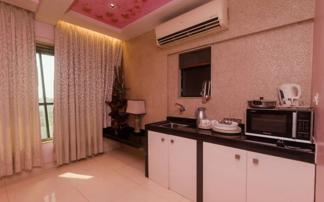 OYO 22061 Hotel Khwaishh Presidency