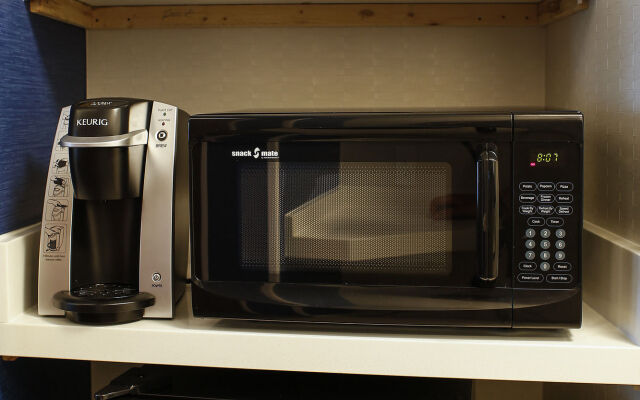 Holiday Inn Express & Suites Louisville Downtown by IHG