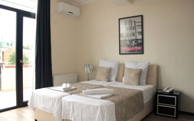 Oriental Hotel