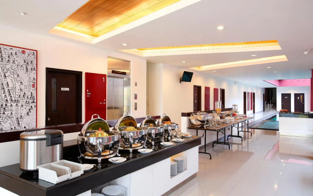 Amaris Hotel Dewi Sri