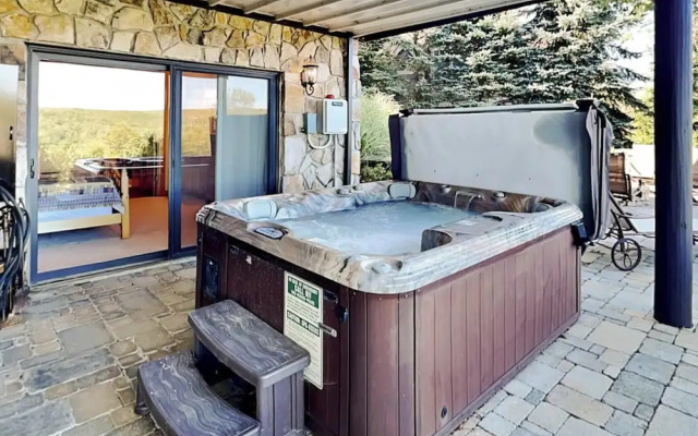 Magnificent Mountain Lodge