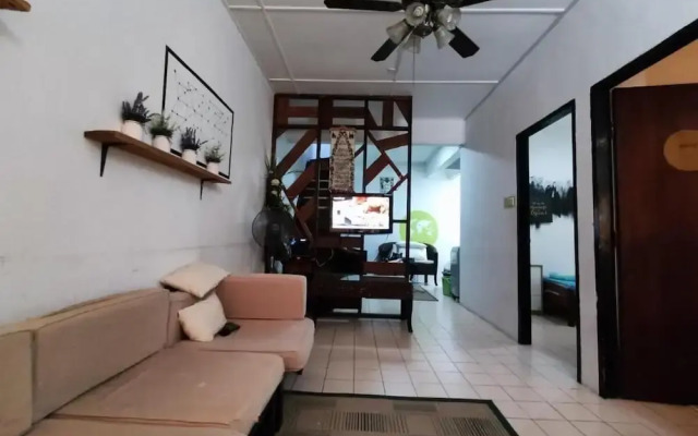 Yons' Homestay by Oyo Rooms