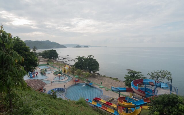 RedDoorz Premium @ Kahai Beach Lampung