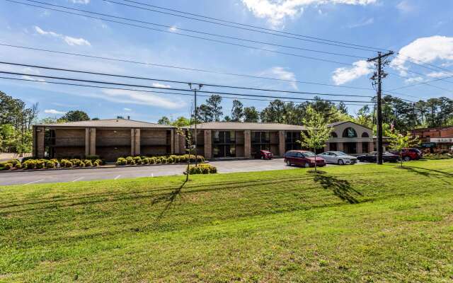 Quality Inn Tupelo Central