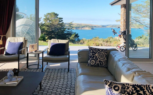 Modern Coastal Home & Award-winning Golf