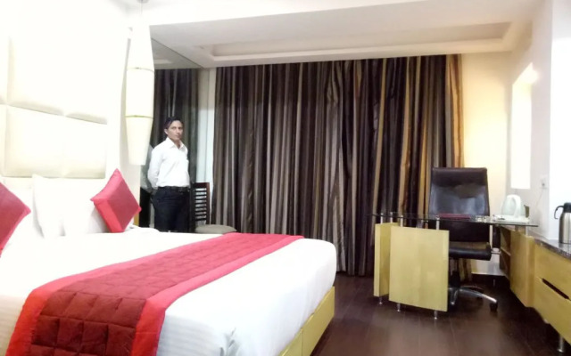 Hotel Aerotech by OYO Rooms