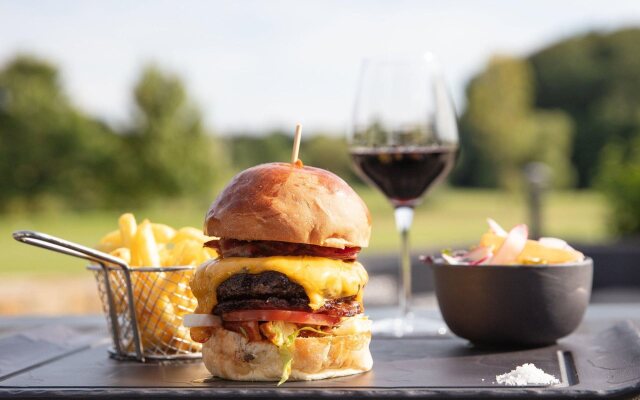 Hotel Mercure Luxembourg Kikuoka Golf & Spa