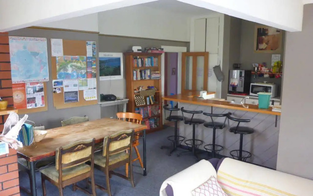 Bon Accord Backpackers