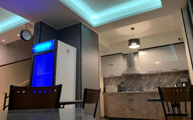 Batumi Hotel R&M