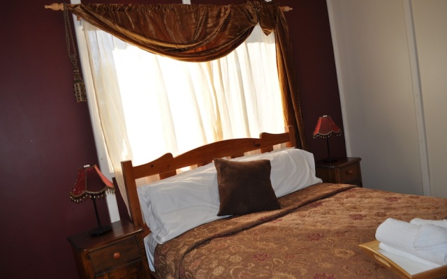 Bracken Ridge Villas – Guest Rooms – Rothbury