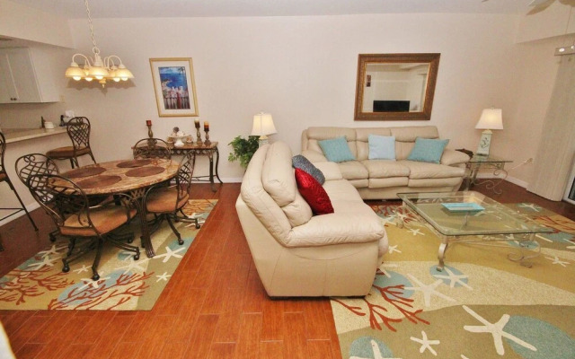 Oceanwalk 1-403 Apartment 2