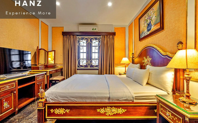 S79 Residences 345AB Apartment