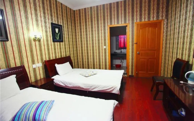 Wuzhen Yishuige Inn