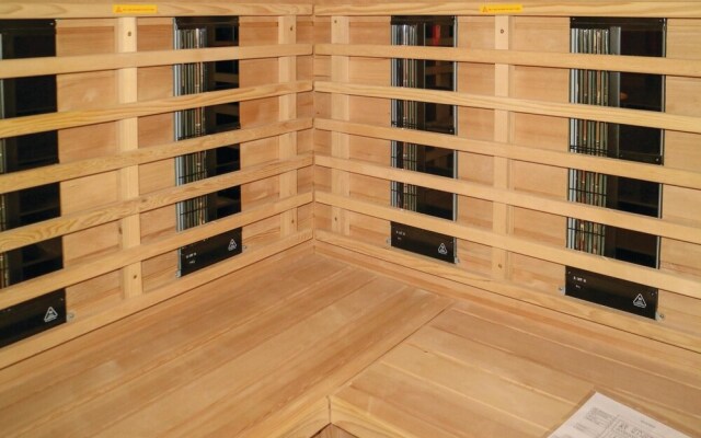 Nice Home in Breege/juliusruh With 2 Bedrooms, Sauna and Wifi