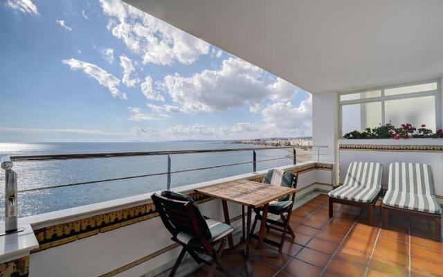 Apartment Boulevard 302