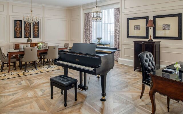 The Roosevelt New Orleans, A Waldorf Astoria Hotel