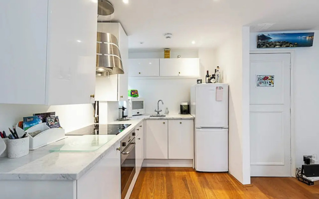 Parsons Green Modern One Bedroom Flat