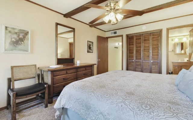 A Fairway View - Two Bedroom Condo