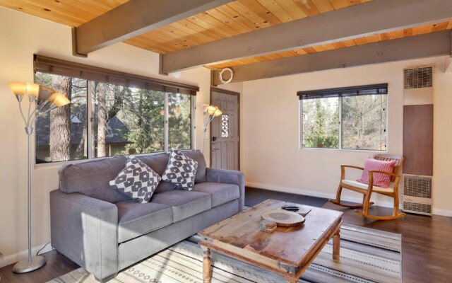 Pinewood Inn #2093 by Big Bear Vacations