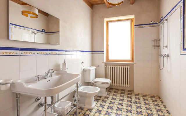 Cascina Serenella B&B