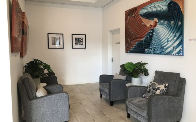 The Palms Apartments