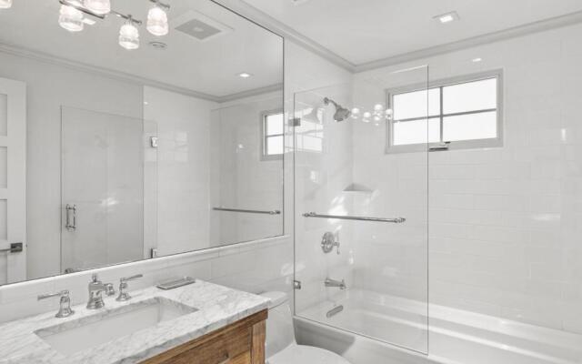 Beautiful Remodeled Home 30 night min