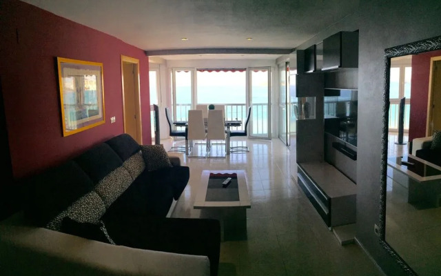 Levante Beach Seafront Apartment