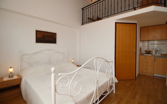 Apartments Ivona 6