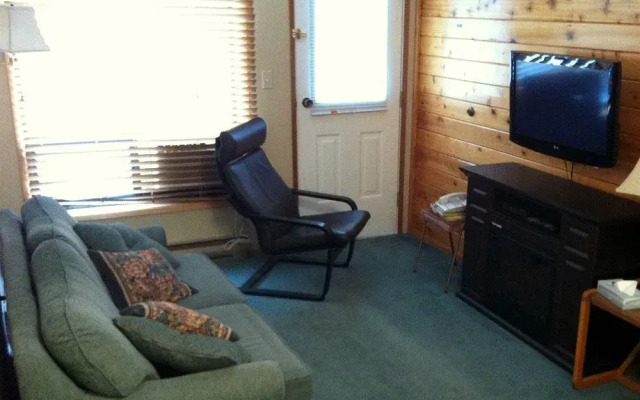 The Griz Inn by Park Vacation Management