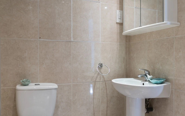 Exclusive Balcony Relax 2 bed Hyde Park Living