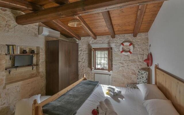 TRULLI ITALIA 6&2, Emma Villas