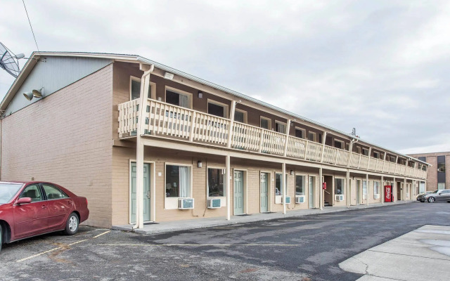 Rodeway Inn & Suites