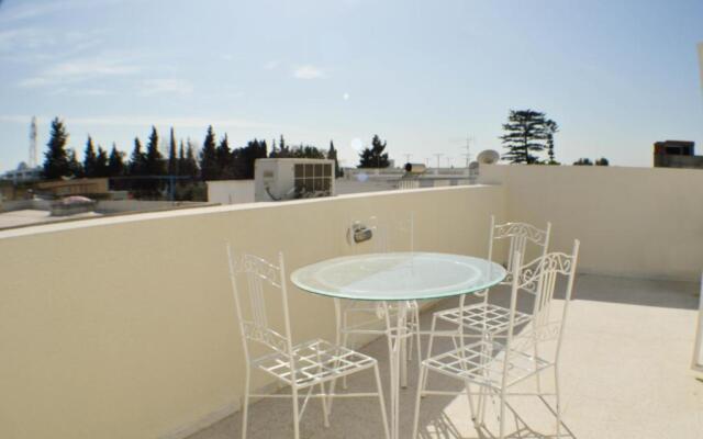 Cosy Triplex in La Marsa - 3 bed 2 Bath