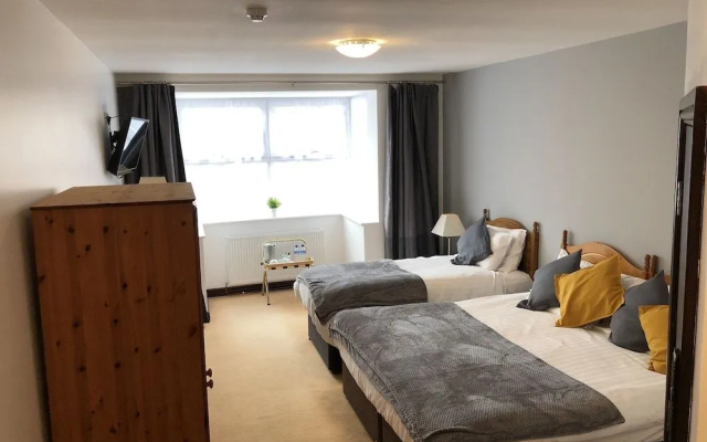 Clee Hotel