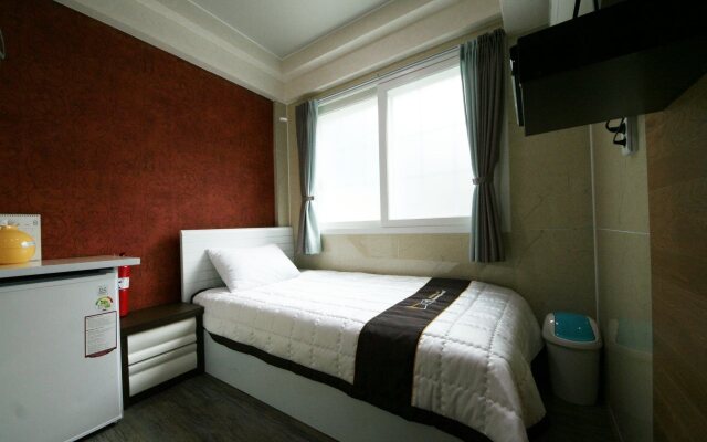 Guest House Myeongdong 2