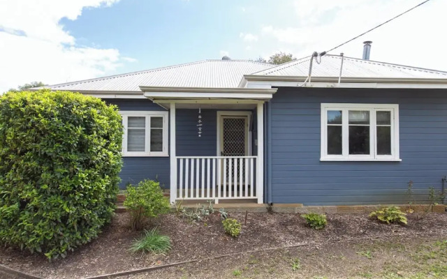 Relax and Unwind at Otters Retreat