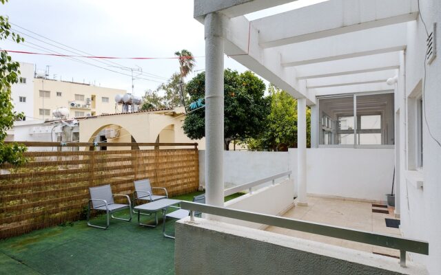 Townhouse In Ideal Location