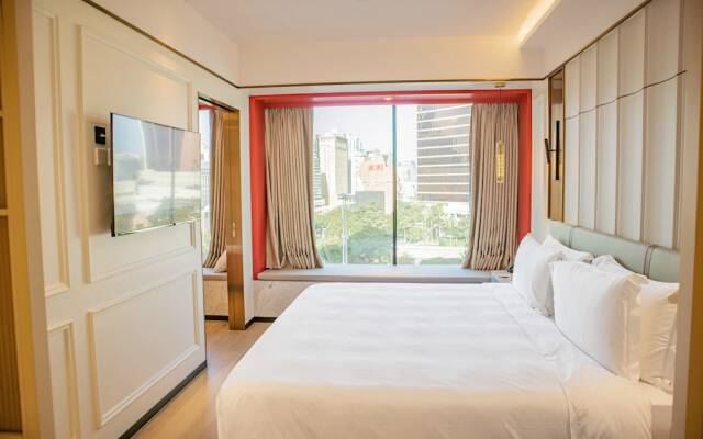 YOHO Resorts World Hotel