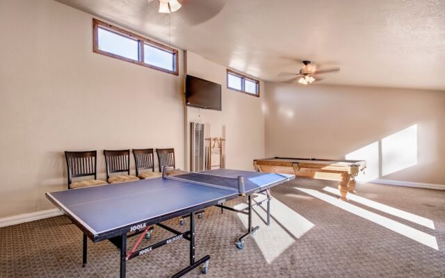 Eagle Creek Retreat by Vtrips