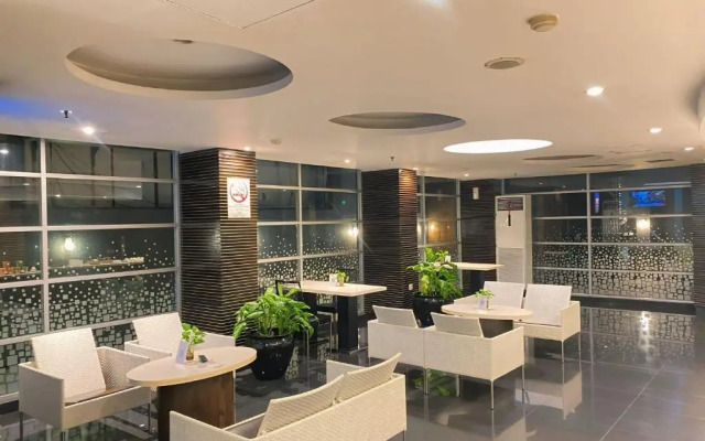 Studio One Hotel