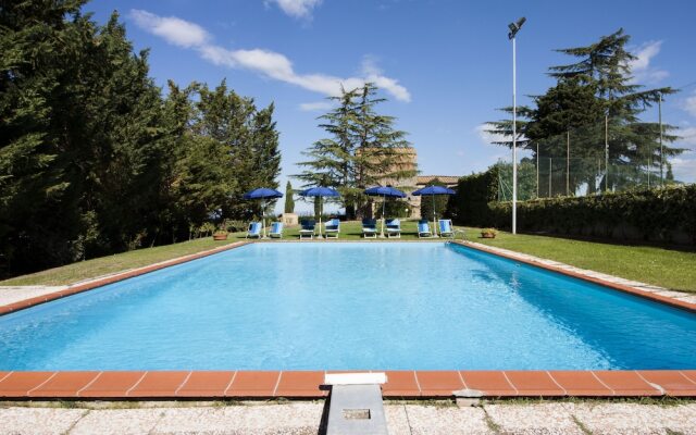 Villa Laura - Fattoria di Larniano