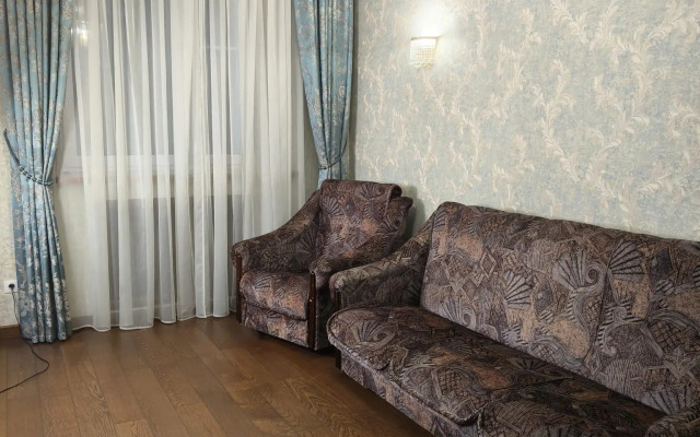 Апартаменты на улице Газон