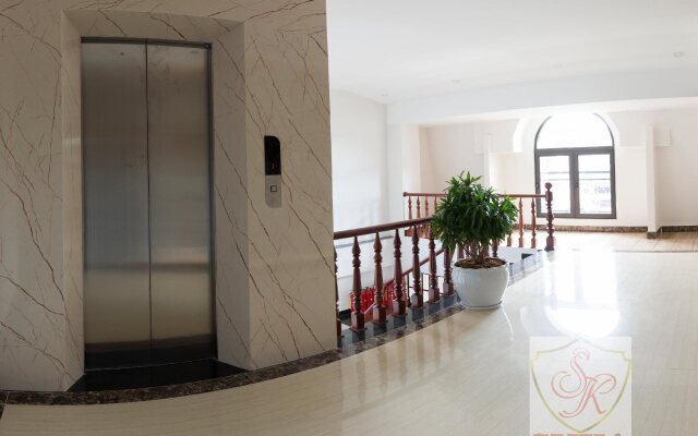 Golden Pine 3 Hotel