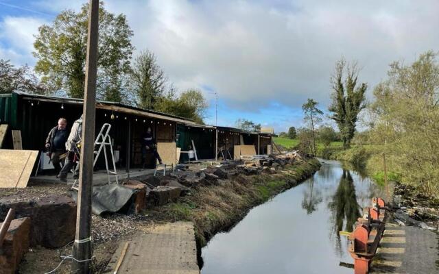Walsh's - Mill Lodges-Cabins