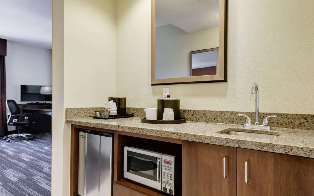 Hampton Inn Poplar Bluff