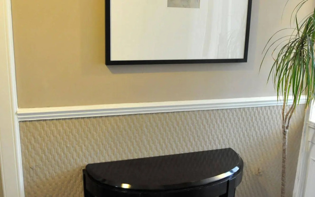 Thrums Hotel
