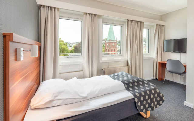 Hotel Sverre