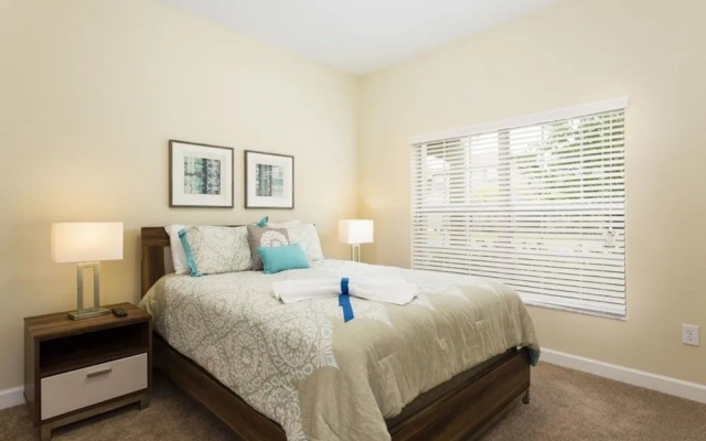 Bismarck Palm Townhome 8969