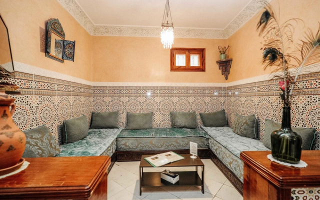 Riad For S